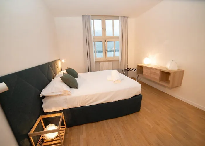 Apartment Little Marina - East Side - Front