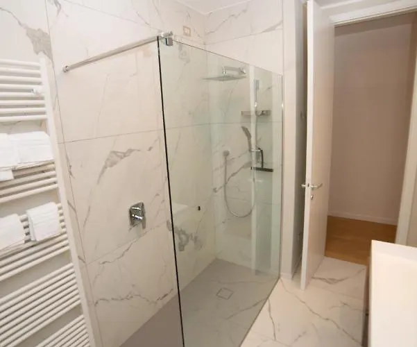 Apartment Little Marina - East Side - Front Malgrate