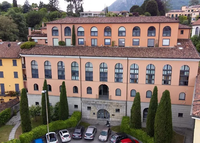 Little Marina - East Side - Front