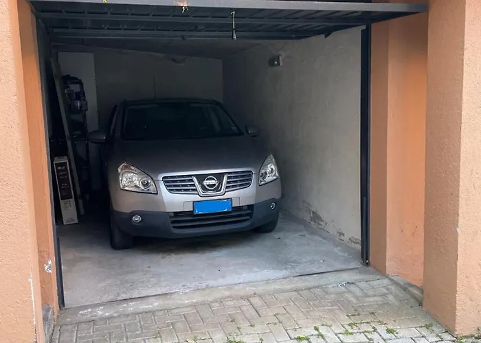 Little Marina - East Side - Front *