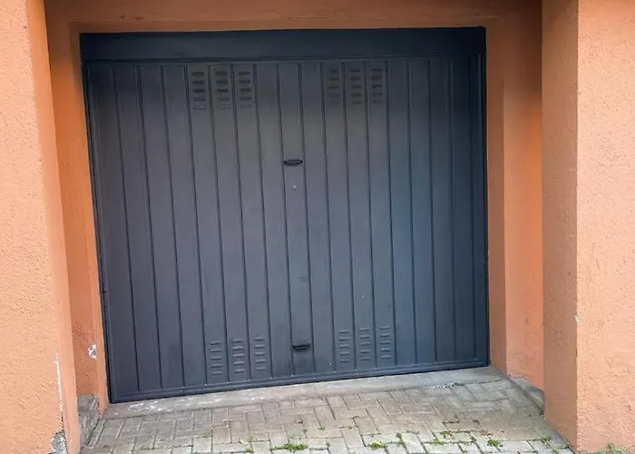 Little Marina - East Side - Front Apartment